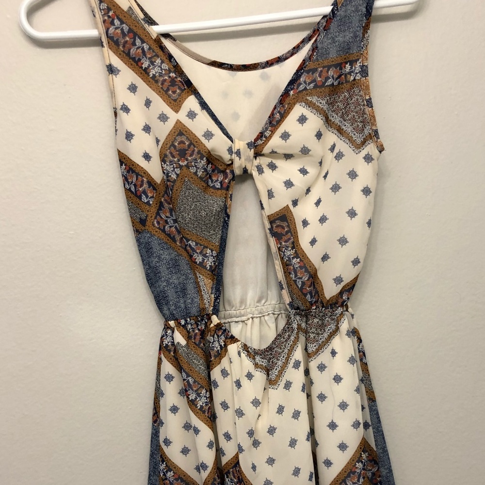 Dress - Picture 2 of 2
